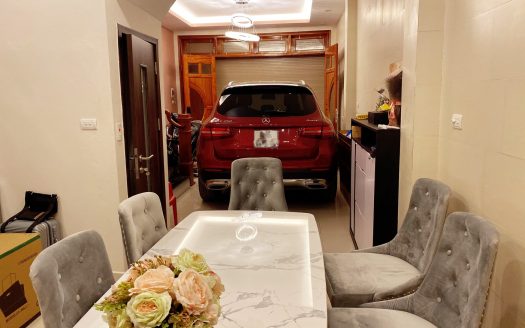 CẦN BÁN GẤP NHÀ ĐẸP NGÕ PHỐ TRẠM LONG BIÊN 45m2 ,5.22 TỶ
