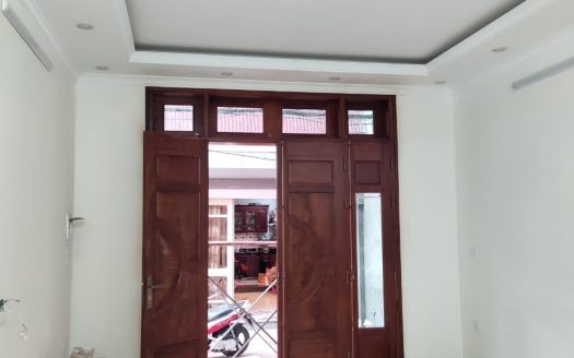 CẦN BÁN NHÀ ĐẸP NGÕ LÂM DU, BỒ ĐỀ LONG BIÊN 61m2 ,5.8 TỶ