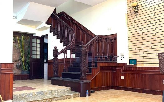 CẦN BÁN NHÀ BIỆT THỰ MINI NGÕ NGUYỄN VĂN CỪ LONG BIÊN 64m2 ,6.8 TỶ