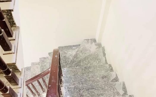 BÁN NHÀ ĐẸP PHỐ THẠCH BÀN LONG BIÊN 33.2m2 GIÁ CHỈ 3 TỶ