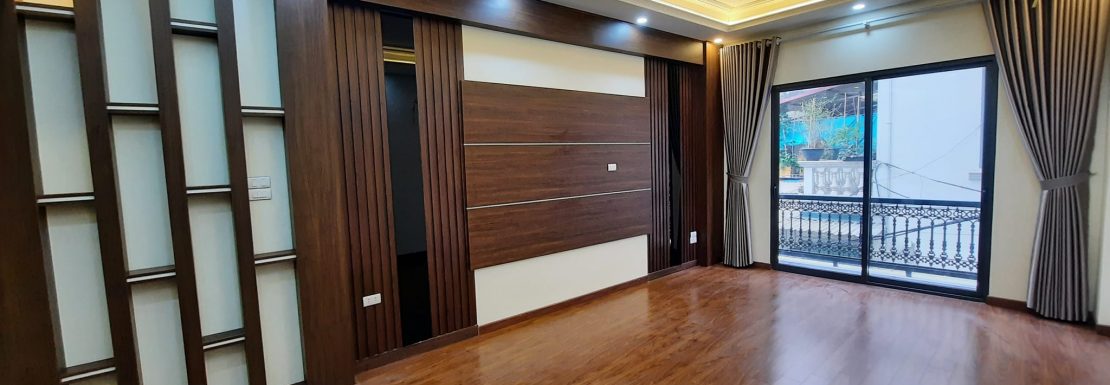 BÁN NHÀ NGUYỄN SƠN, GIA THUỴ, LONG BIÊN