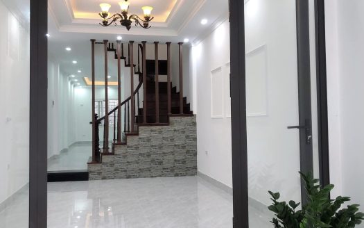 BÁN NHÀ NGÕ 61 PHỐ TRẠM LONG BIÊN
