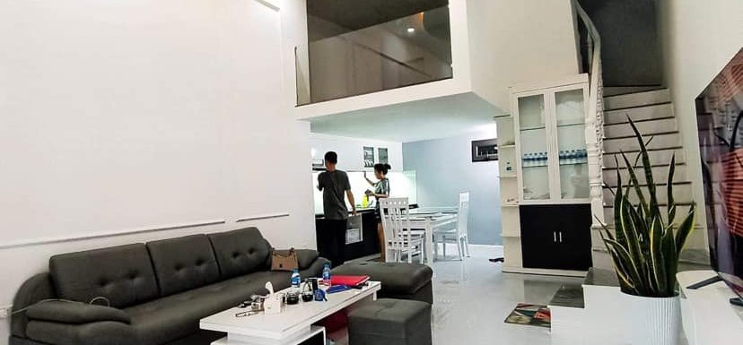 BÁN NHÀ NGỌC THUỴ LONG BIÊN