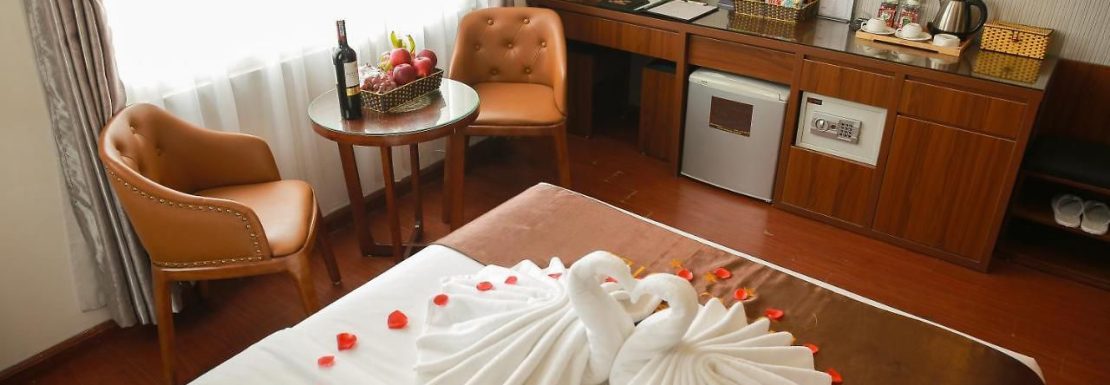 Bán khách sạn view hồ Ngọc Khánh - Ba Đình