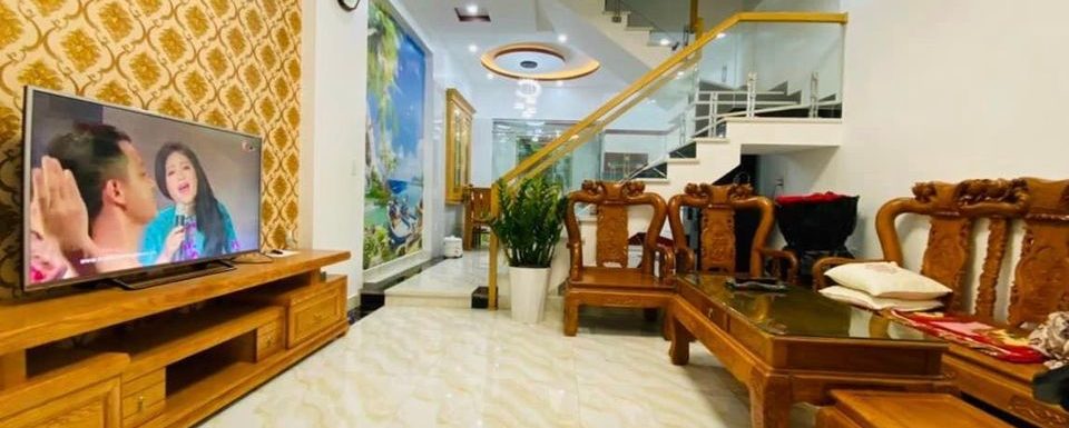 Bán Nhà Cổ Linh, 52m2, 5T giá 5,9 tỷ Ô Tô Qua Nhà (Gần TTTM Aeon Long Biên)