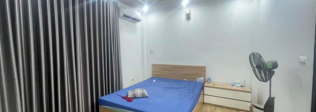 Bán Nhà Dân Xây, Việt Hưng, Long Biên 33m2, 5T giá 3,48 tỷ (ô tô đỗ cửa, ngõ thảm nhựa)