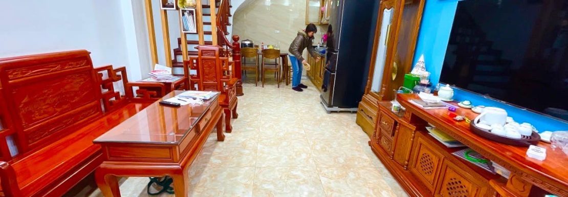 Bán Nhà Dân Xây, Nguyễn Văn Cừ, Long Biên 35m2, 4T giá 3,9 tỷ