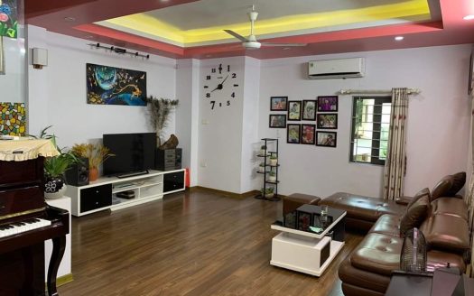 Bán Nhà Dân Xây, Ngô Gia Tự, Long Biên 4T, 35m2, chỉ 3,05 tỷ (Cam kết thông tin chuẩn)