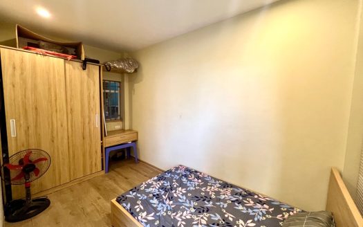 Bán Nhà Ngô Gia Tự, Long Biên 41m2, 4T giá 4,68 tỷ ( Phía trước thoáng sáng)