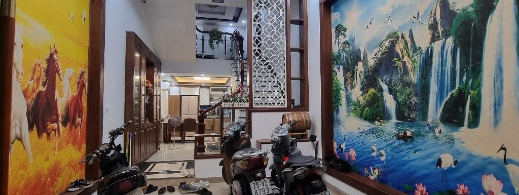 Cần Tiền Bán Nhà Ngọc Lâm, Long Biên 48m2, 4T giá 6,65 tỷ (ngõ thông)