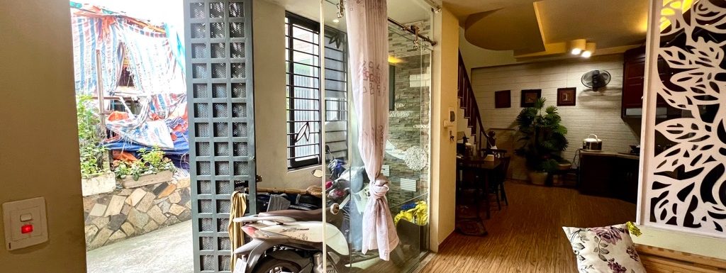 Bán Nhà Ngô Gia Tự, Long Biên 41m2, 4T giá 4,68 tỷ ( Phía trước thoáng sáng)