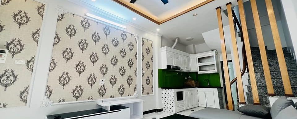 Giá Đẹp. Bán Nhà Việt Hưng, Long Biên 32m2, 5T chỉ 4,2 tỷ