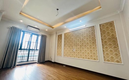 Giá Đẹp. Bán Nhà Việt Hưng, Long Biên 32m2, 5T chỉ 4,2 tỷ