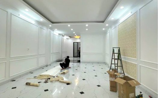 Bán Nhà Nguyễn Văn Cừ, Long Biên, Ngõ Ô Tô Vào Nhà, 47m2, 5T, giá 14,2 tỷ