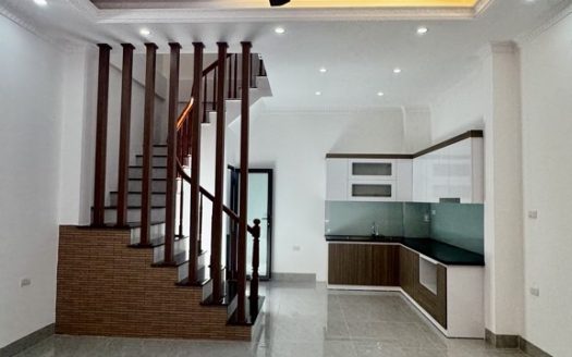 Bán Ngay Nhà Việt Hưng Long Biên 5T, 42m2, giá 6,85 tỷ