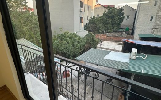 Bán Nhà Cổ Linh, Long Biên 33m2, 5T giá 6,55 tỷ (phía trước thoáng sáng)