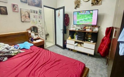 -	Bán Nhà Bát Khối, Long Biên 4T, 37m2 giá 5,75 tỷ (Lô góc, ô tô VF3 đỗ cửa)