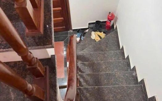 Bán Nhà Ngõ 122 Xuân Đỗ, Cự Khối, Long Biên 33m2, 5T giá 6,4 tỷ