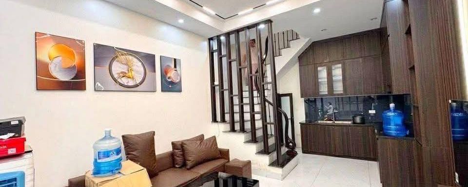 Cần Bán Nhà Thanh Am, Phường Việt Hưng, Long Biên 33m2, 5T chỉ 6,85 tỷ