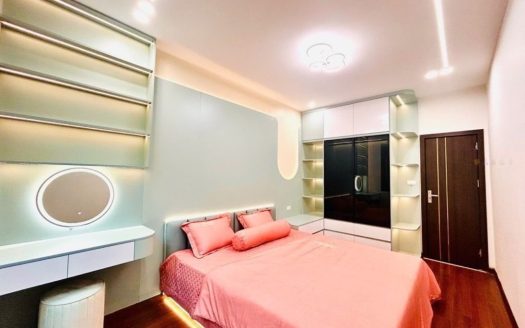Cần Bán Nhà Thanh Am, Phường Việt Hưng, Long Biên 33m2, 5T chỉ 6,85 tỷ
